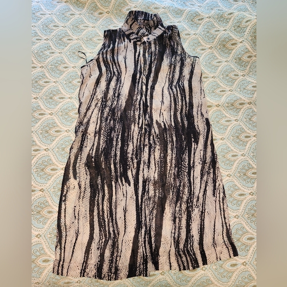 Sheer Flowy Long Vest Tunic Top Duster / Dress Overlay NEW Suzy Sheir M Tall - Picture 1 of 5